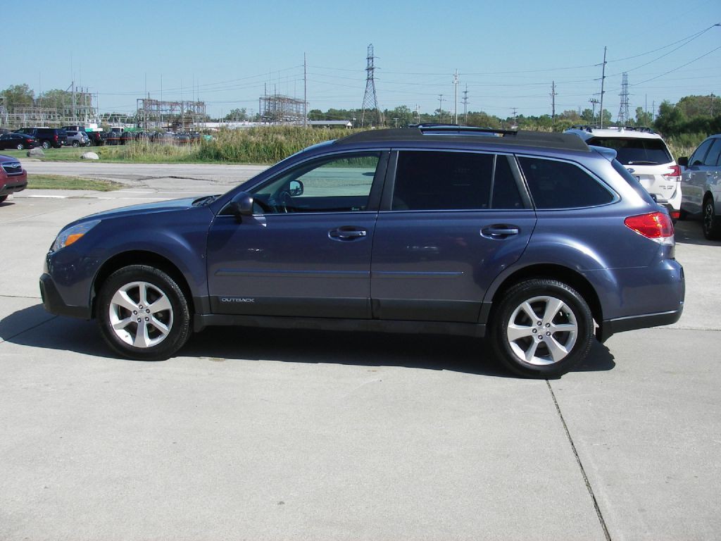 2014 Subaru Outback Image 10