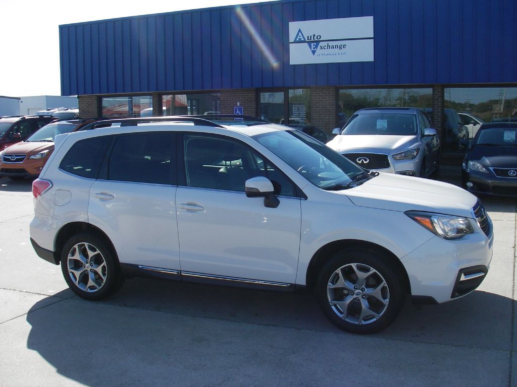 2017 Subaru Forester Image 3