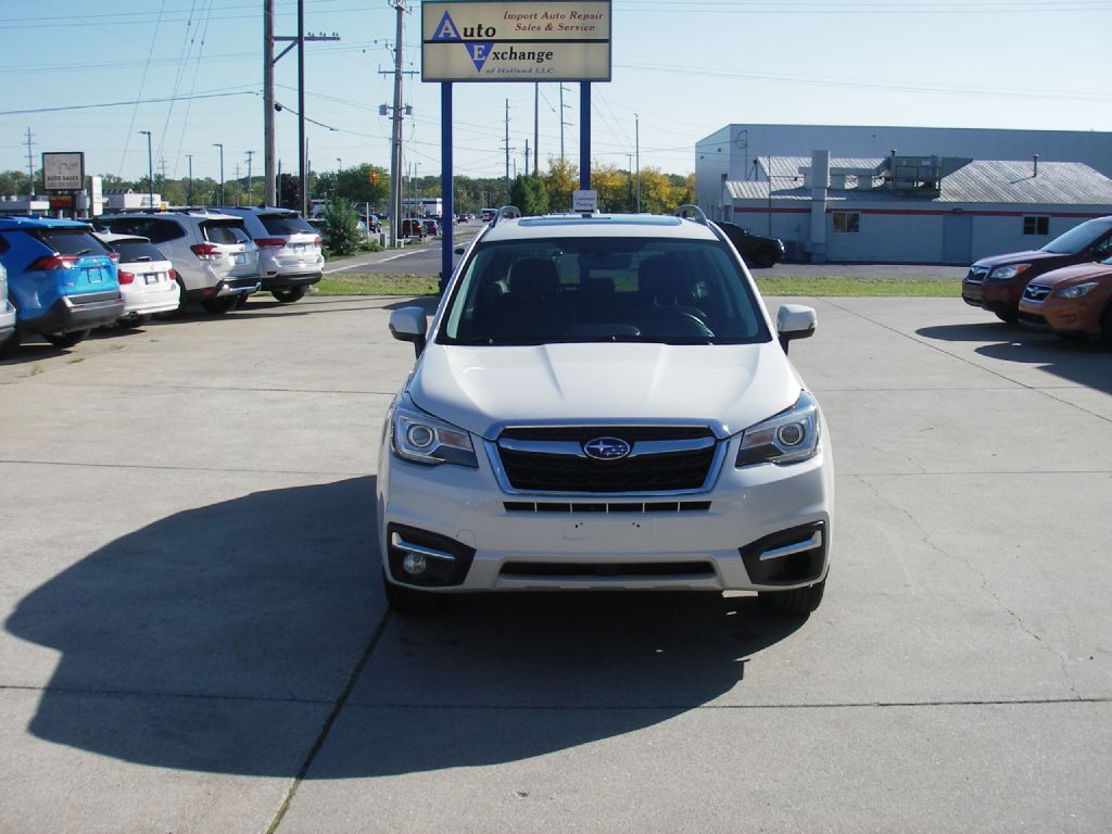 2017 Subaru Forester Image 12