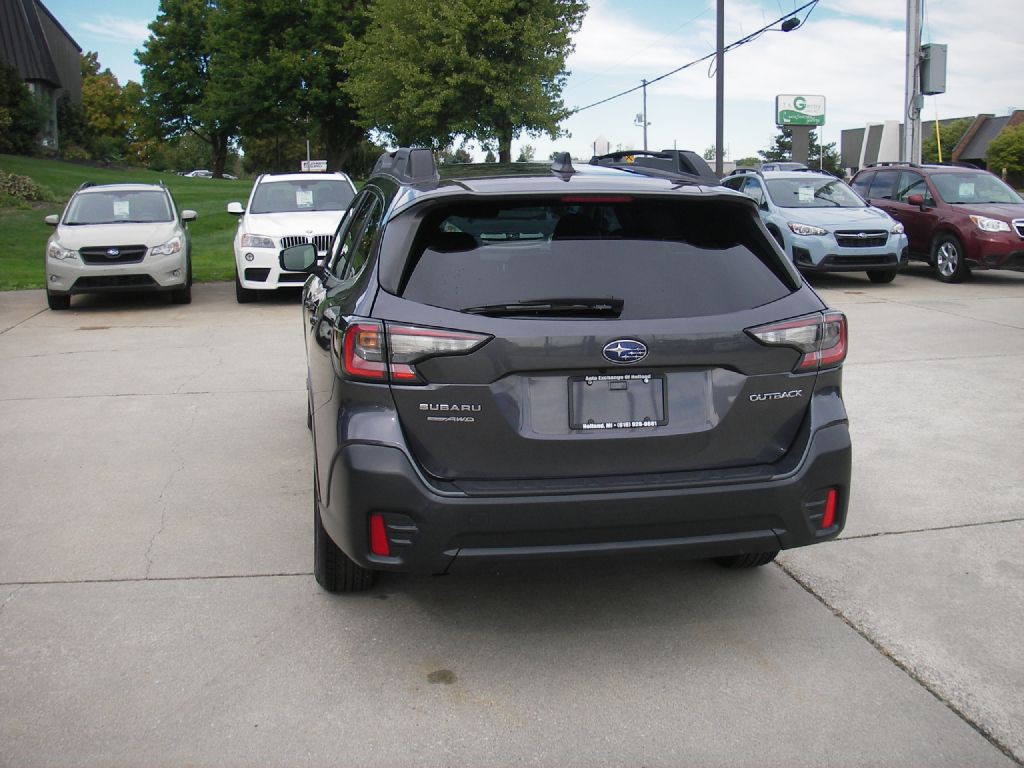 2020 Subaru Outback Image 8