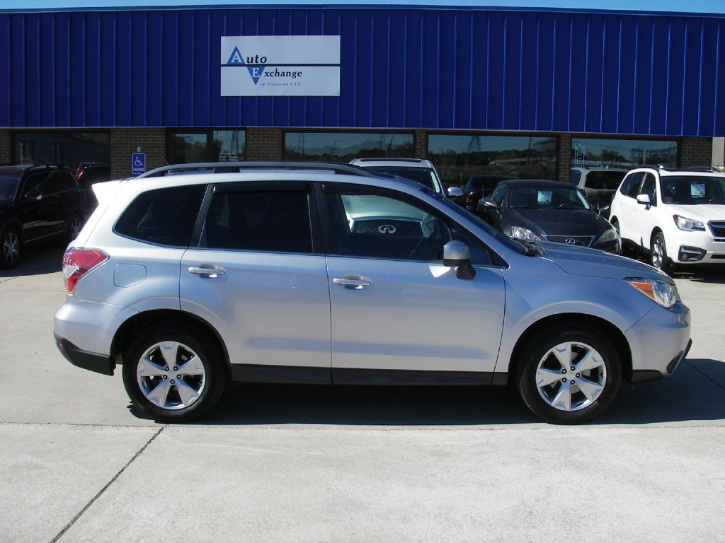 2015 Subaru Forester Image 4