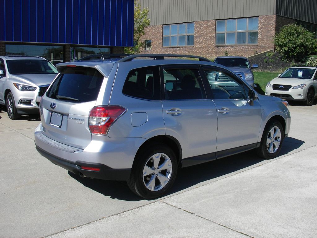 2015 Subaru Forester Image 5