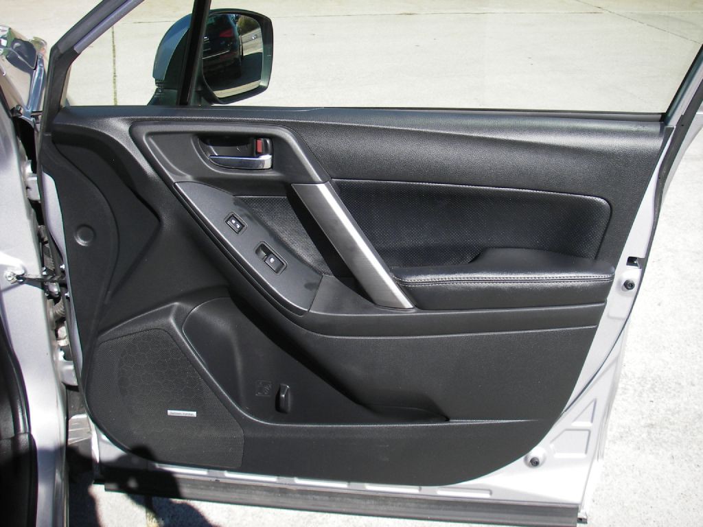 2015 Subaru Forester Image 36