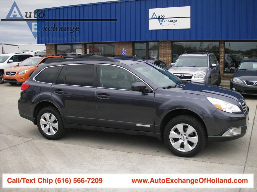 2012 Subaru Outback Image 1