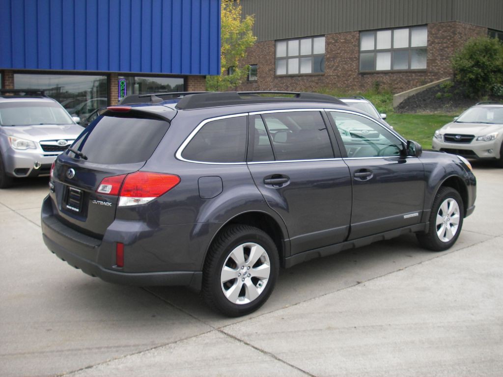 2012 Subaru Outback Image 5
