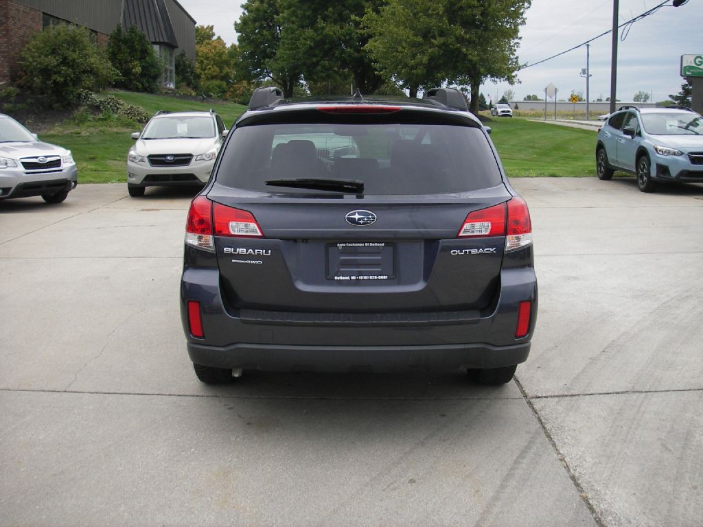 2012 Subaru Outback Image 7