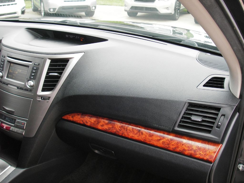 2012 Subaru Outback Image 33