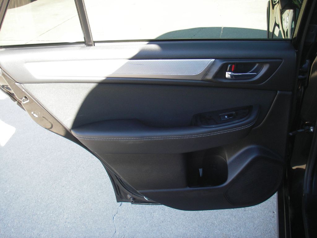 2017 Subaru Outback Image 26