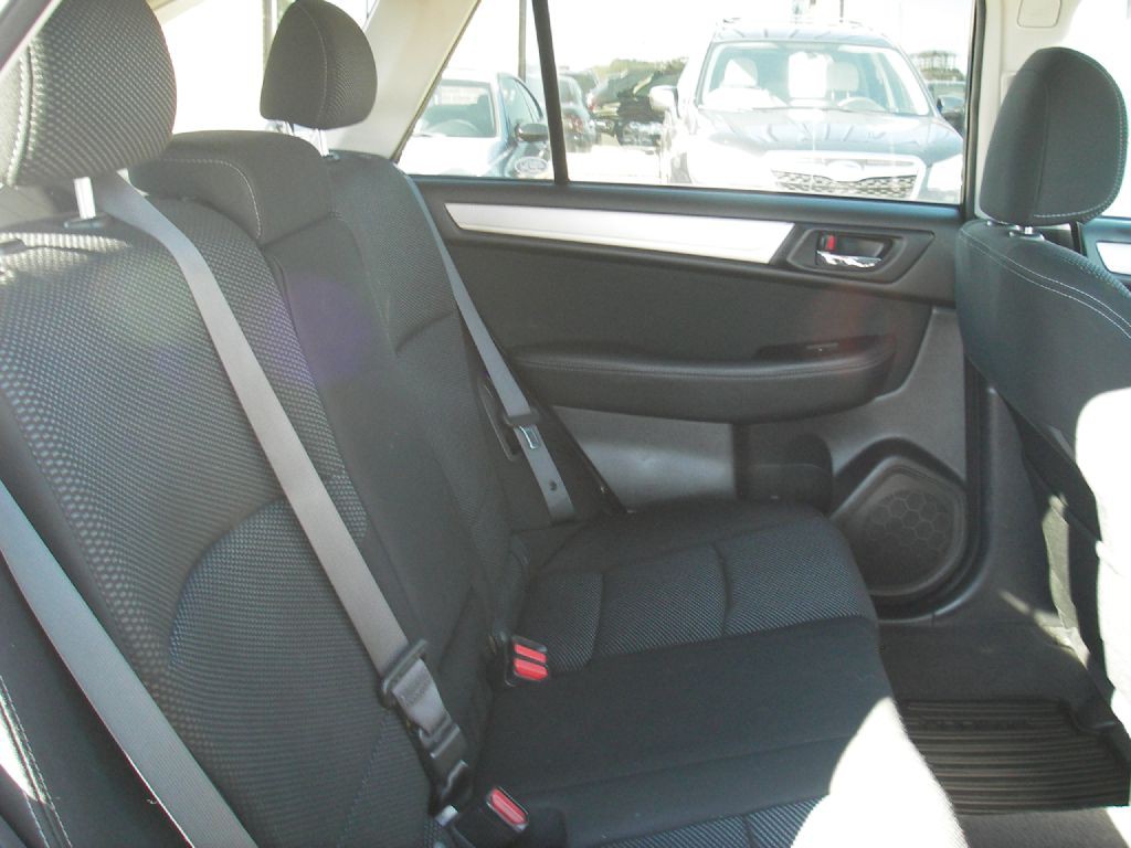 2017 Subaru Outback Image 31