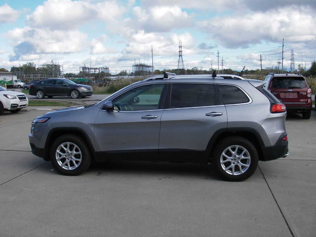 2014 Jeep Cherokee Image 9