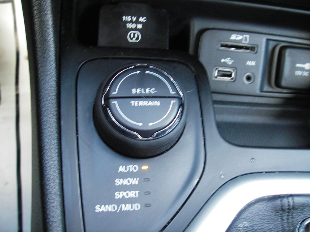2014 Jeep Cherokee Image 21
