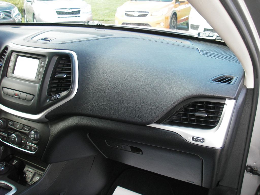 2014 Jeep Cherokee Image 29