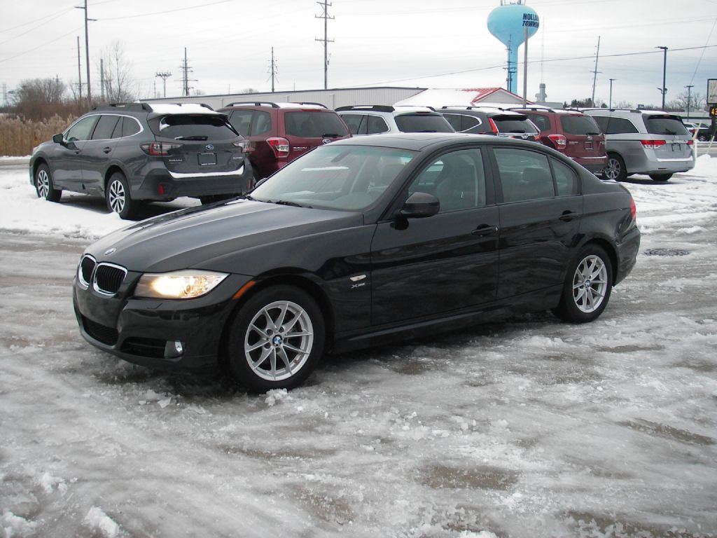 2010 BMW 3 Series Image 11