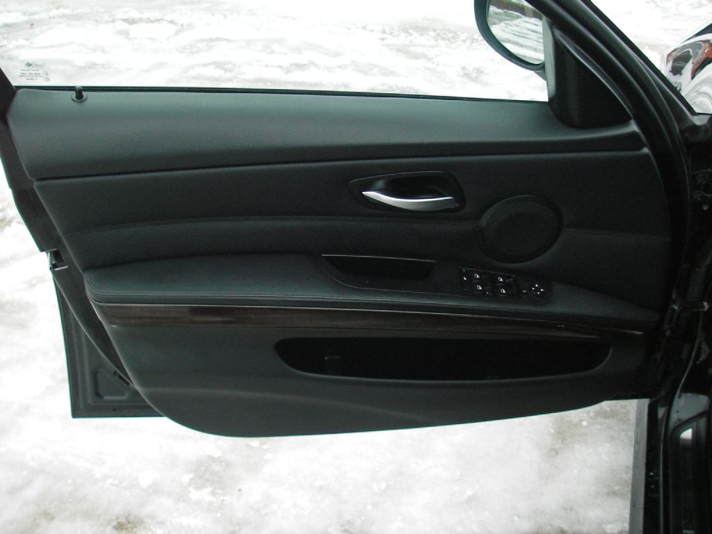 2010 BMW 3 Series Image 14