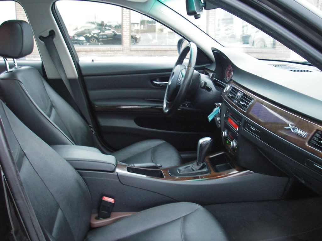 2010 BMW 3 Series Image 29