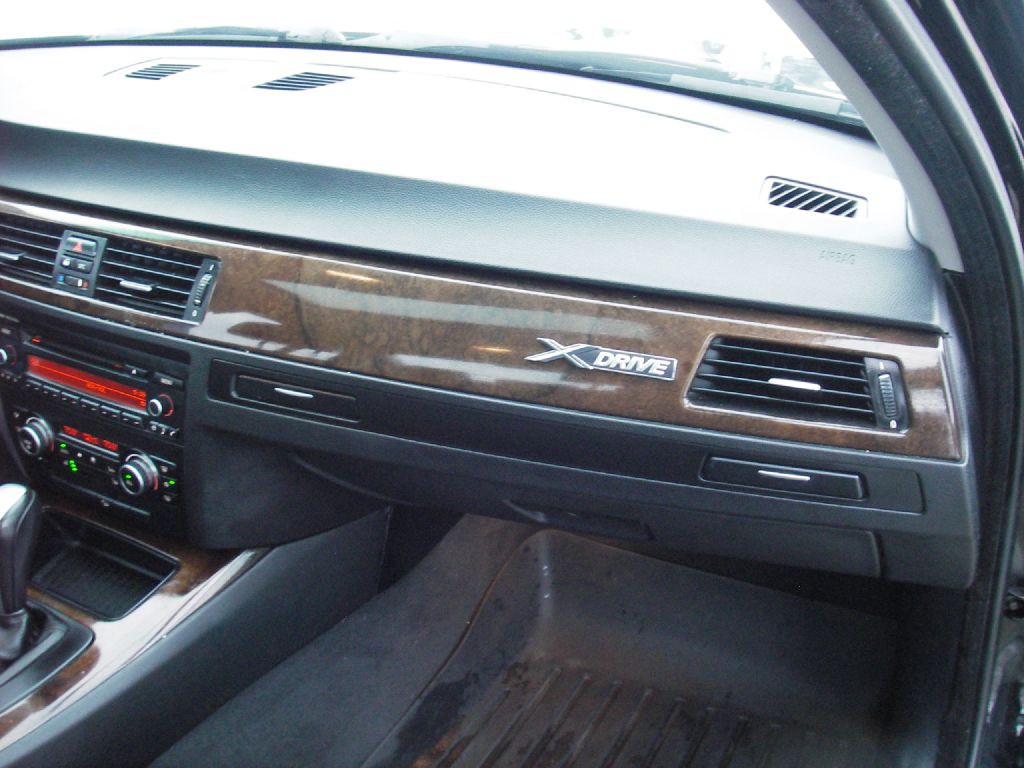 2010 BMW 3 Series Image 30