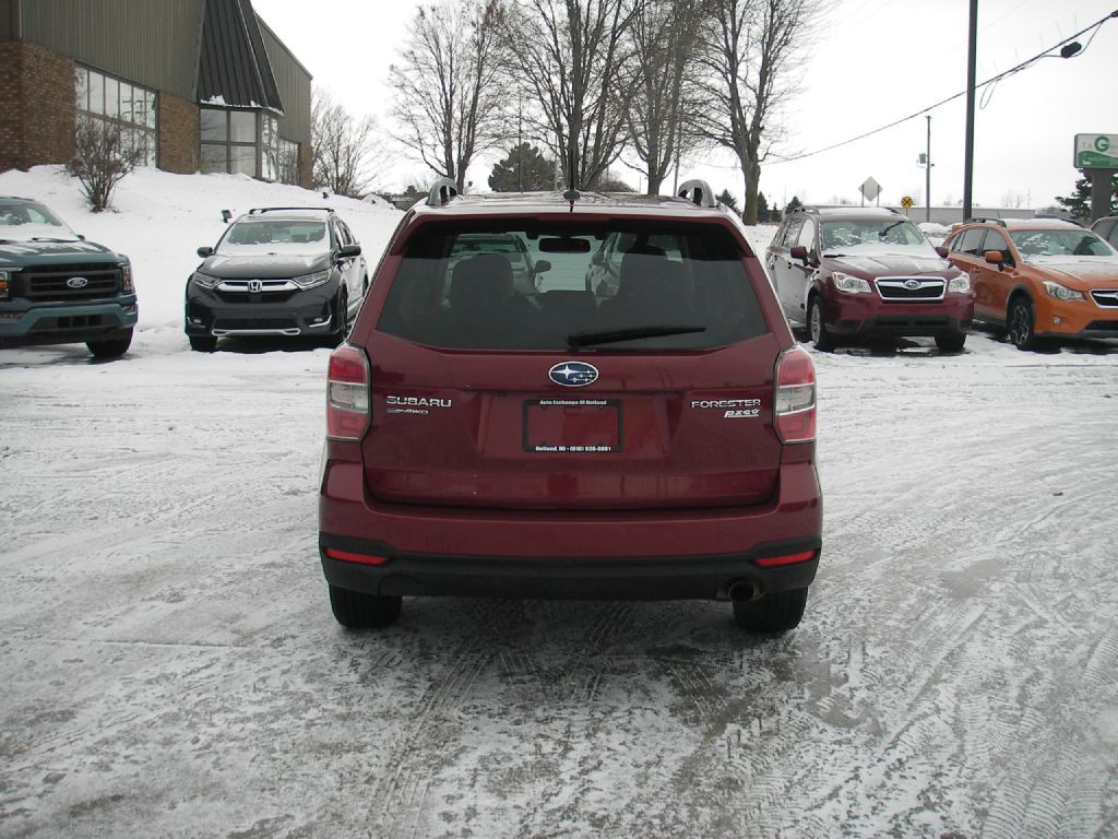 2015 Subaru Forester Image 7