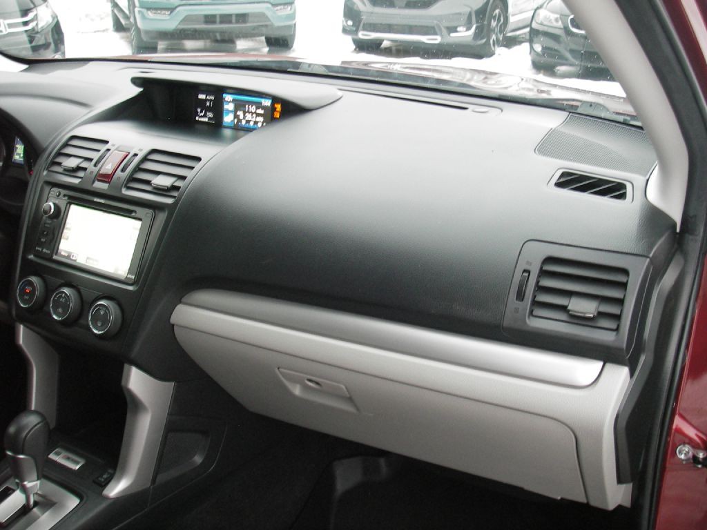 2015 Subaru Forester Image 35
