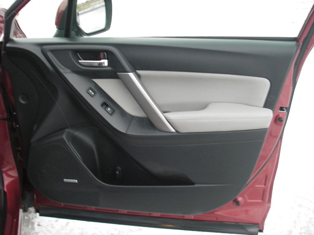 2015 Subaru Forester Image 36