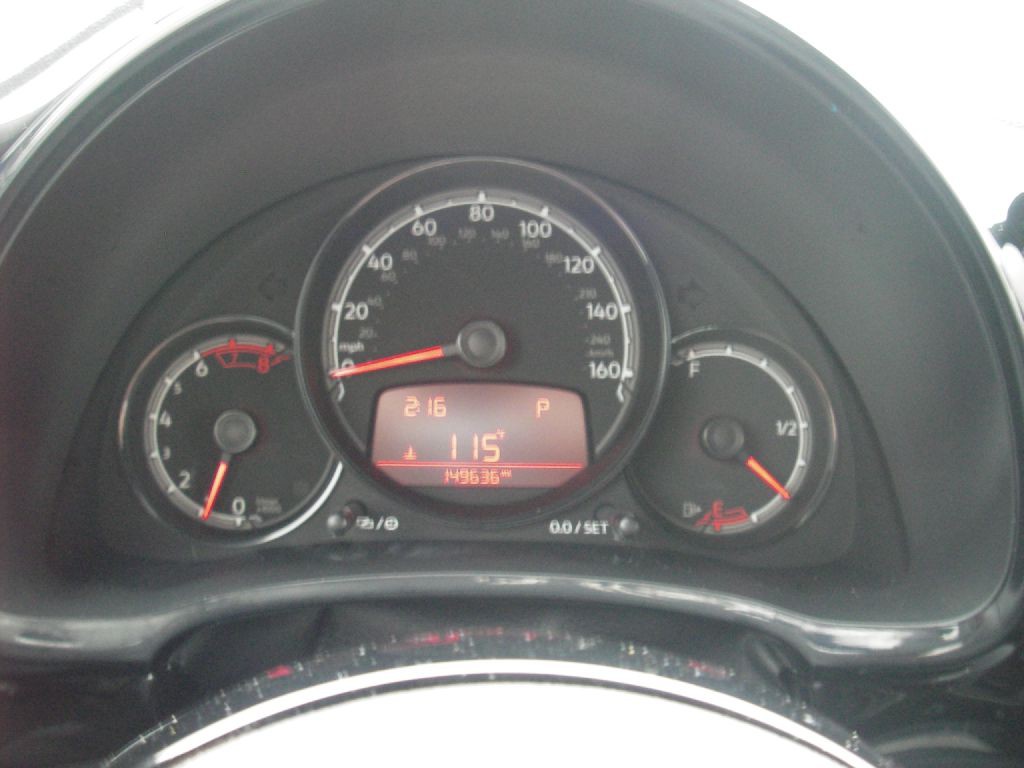 2017 Volkswagen Beetle Image 15