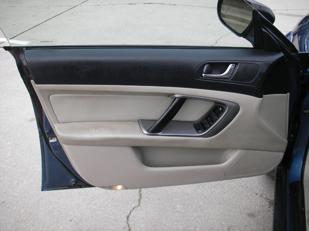 2007 Subaru Outback Image 14