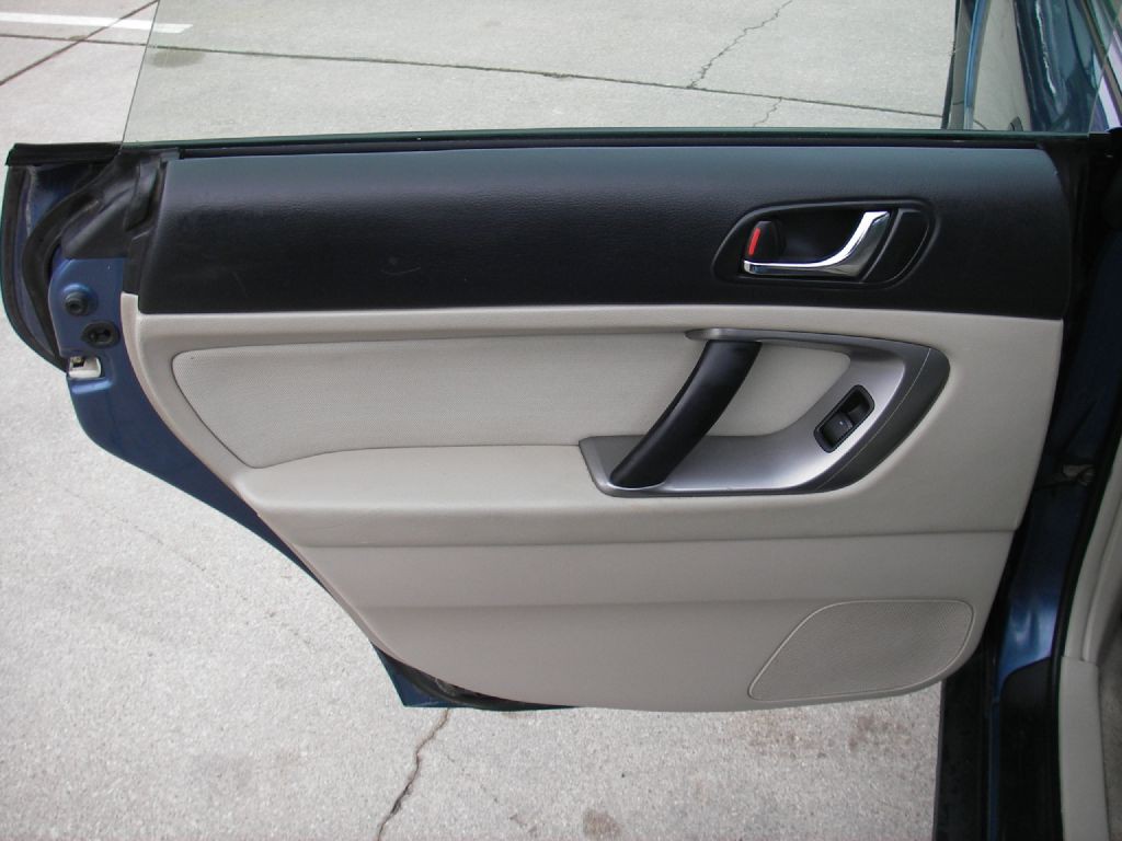 2007 Subaru Outback Image 21