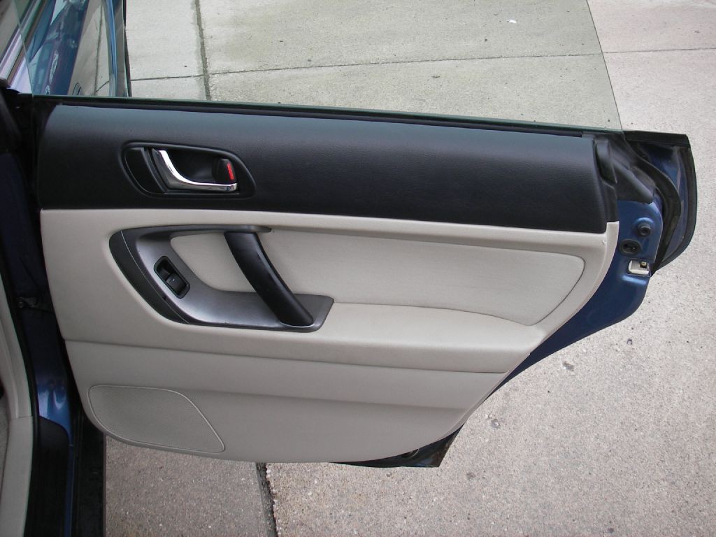 2007 Subaru Outback Image 24