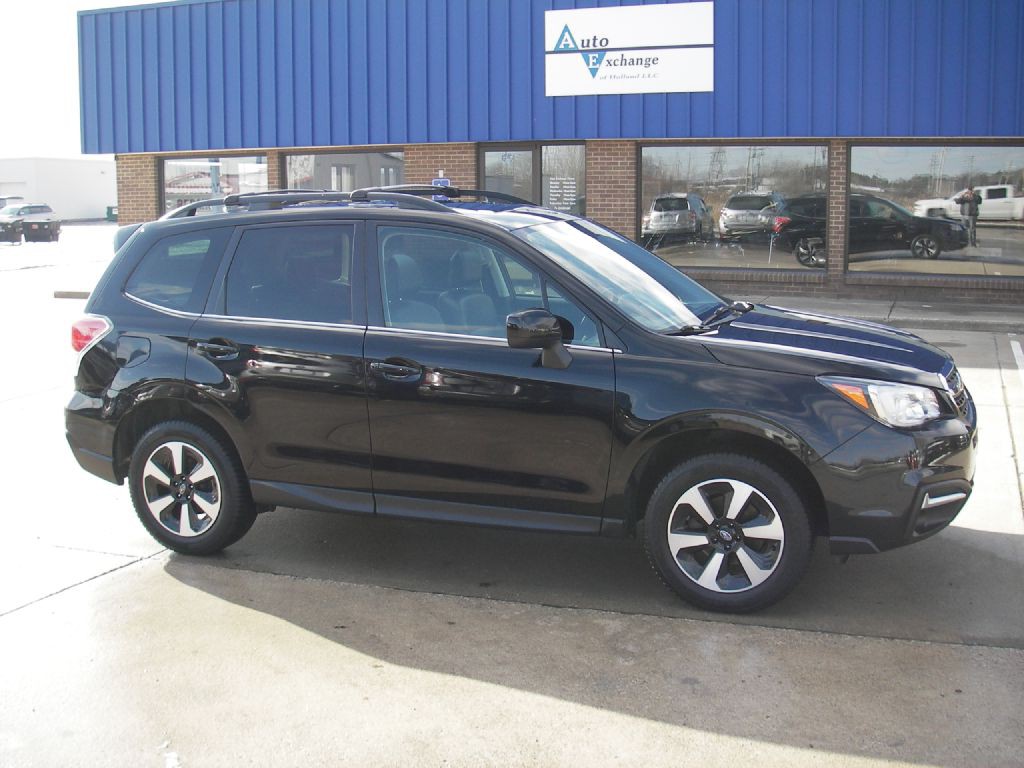 2017 Subaru Forester Image 3