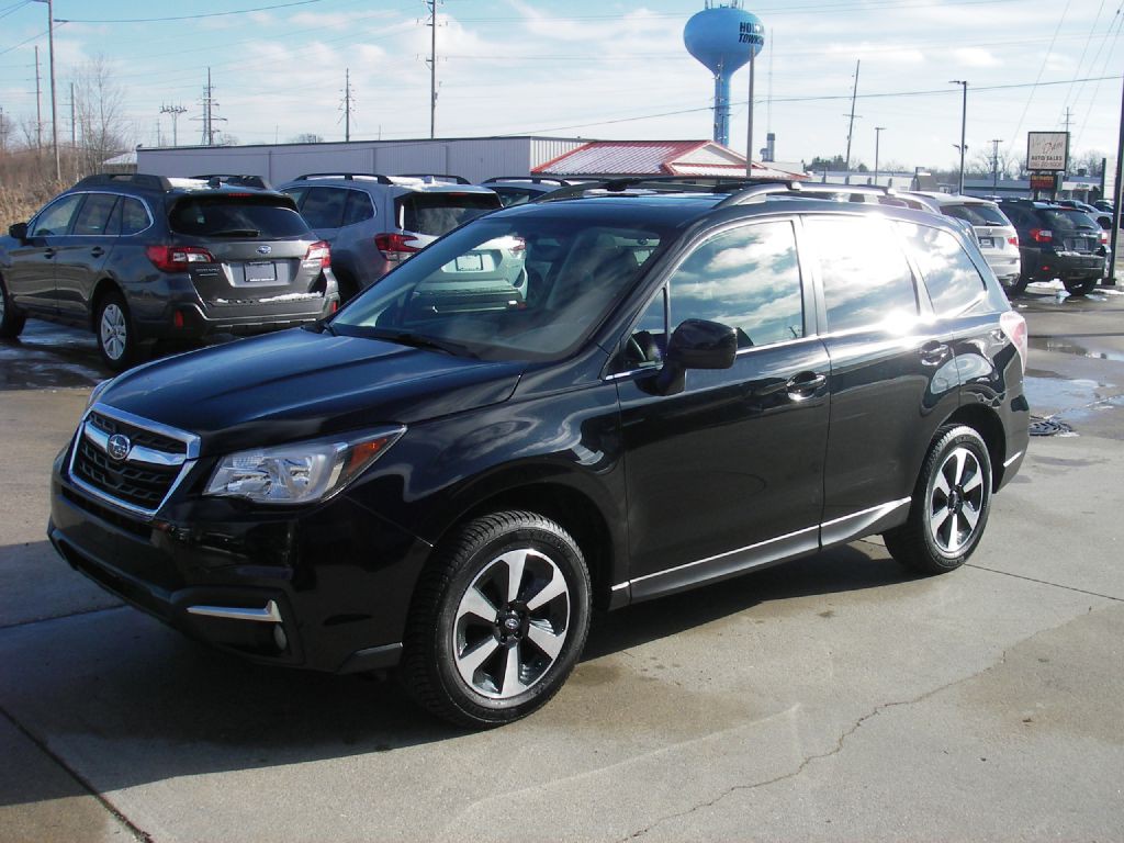 2017 Subaru Forester Image 11