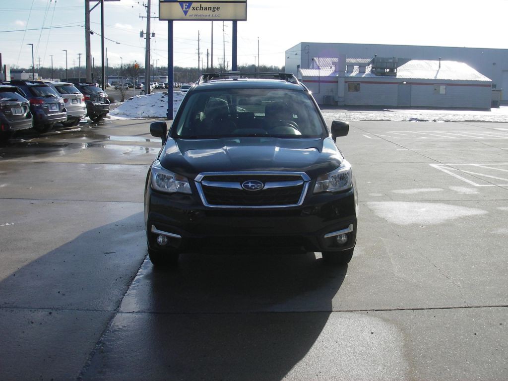 2017 Subaru Forester Image 12