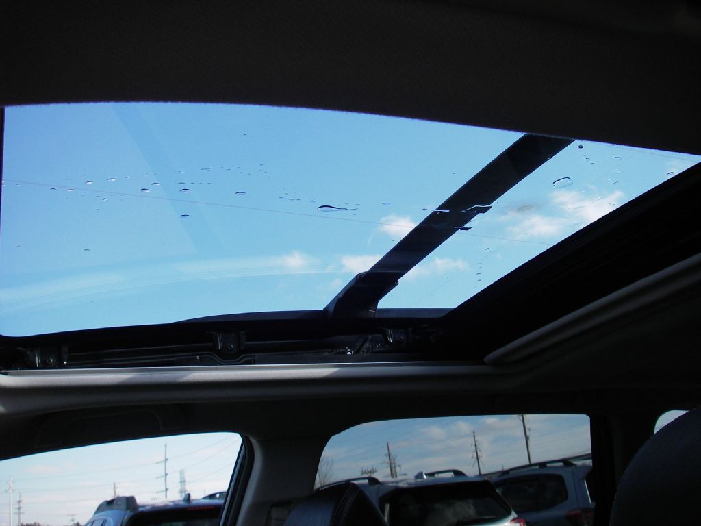 2017 Subaru Forester Image 15