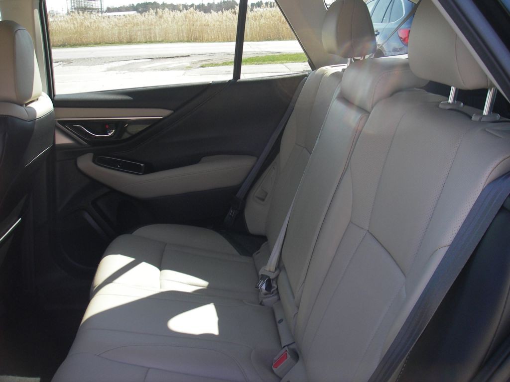 2022 Subaru Outback Image 26