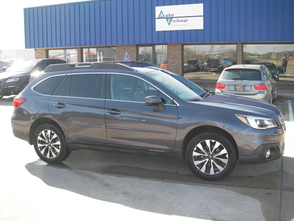 2015 Subaru Outback Image 2