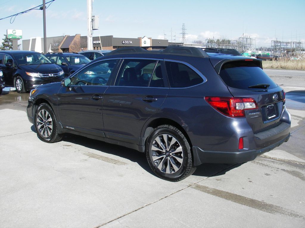 2015 Subaru Outback Image 8