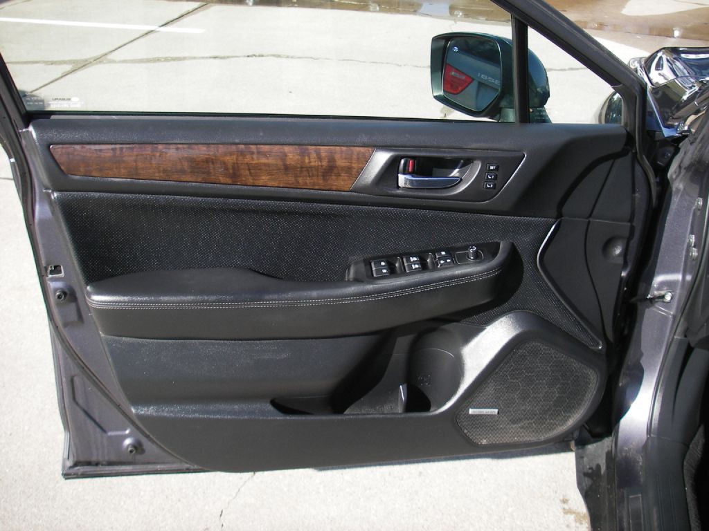 2015 Subaru Outback Image 13