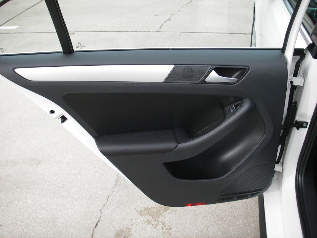 2014 Volkswagen Jetta Image 24