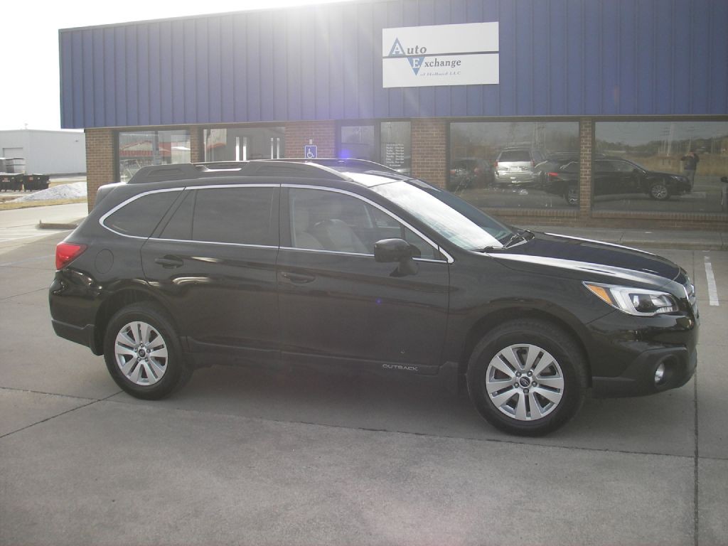 2017 Subaru Outback Image 3