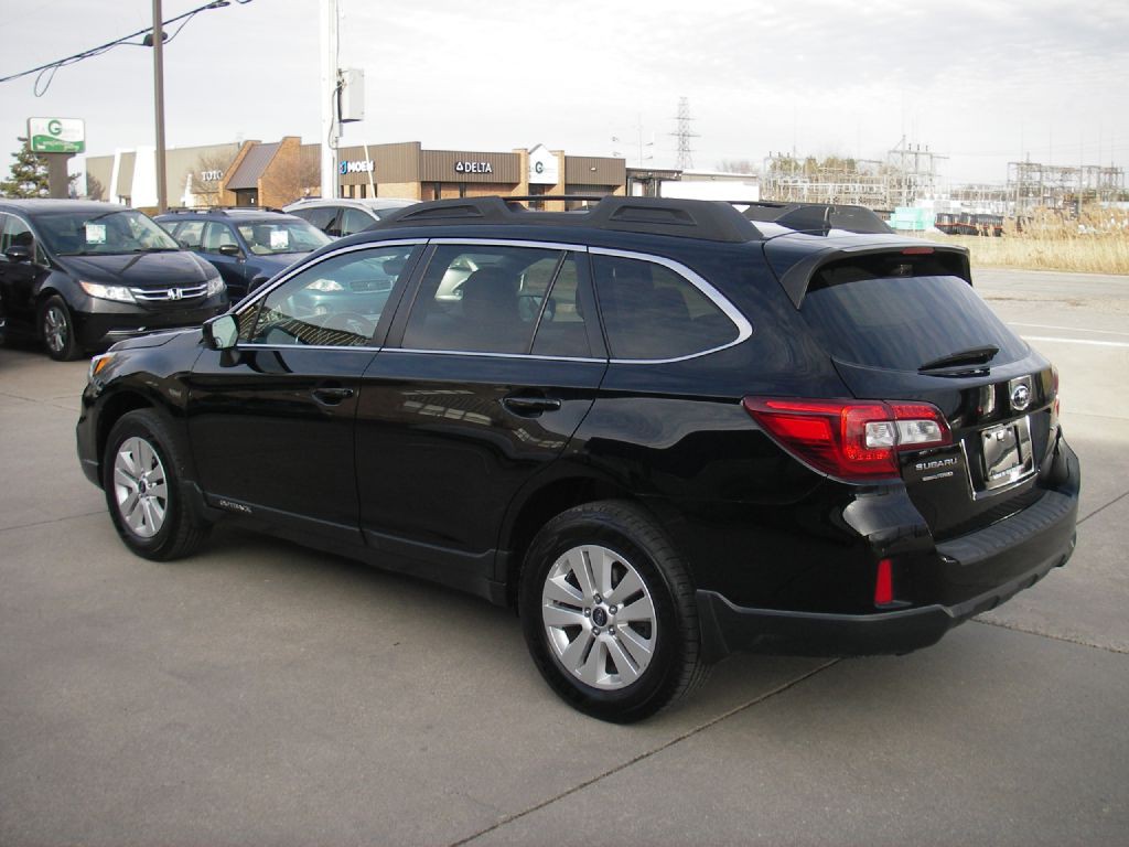2017 Subaru Outback Image 9