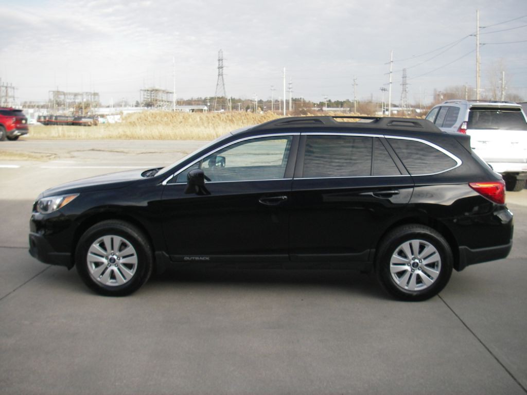 2017 Subaru Outback Image 10