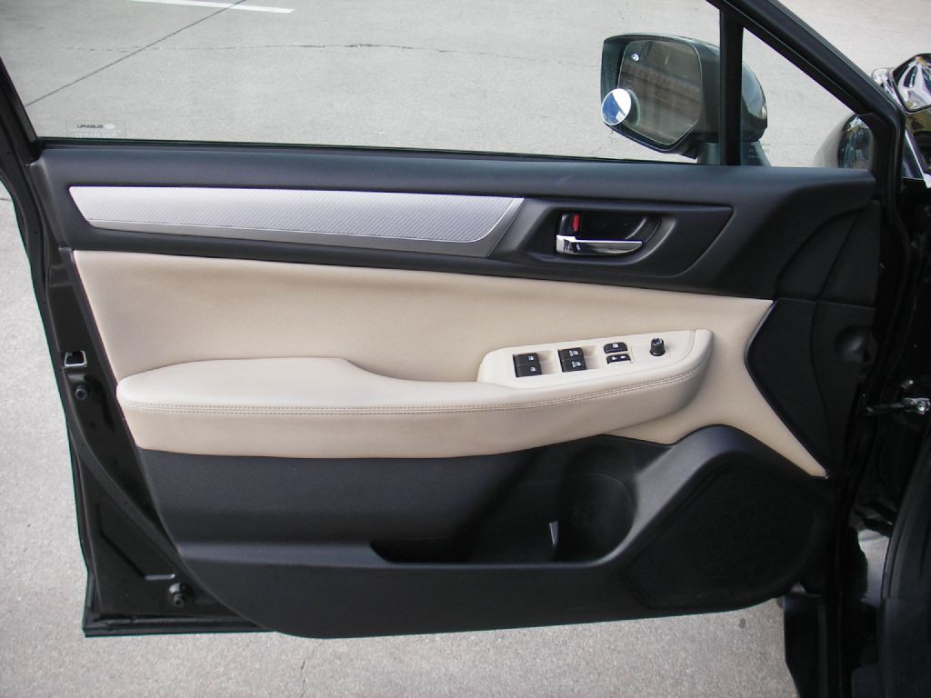 2017 Subaru Outback Image 14