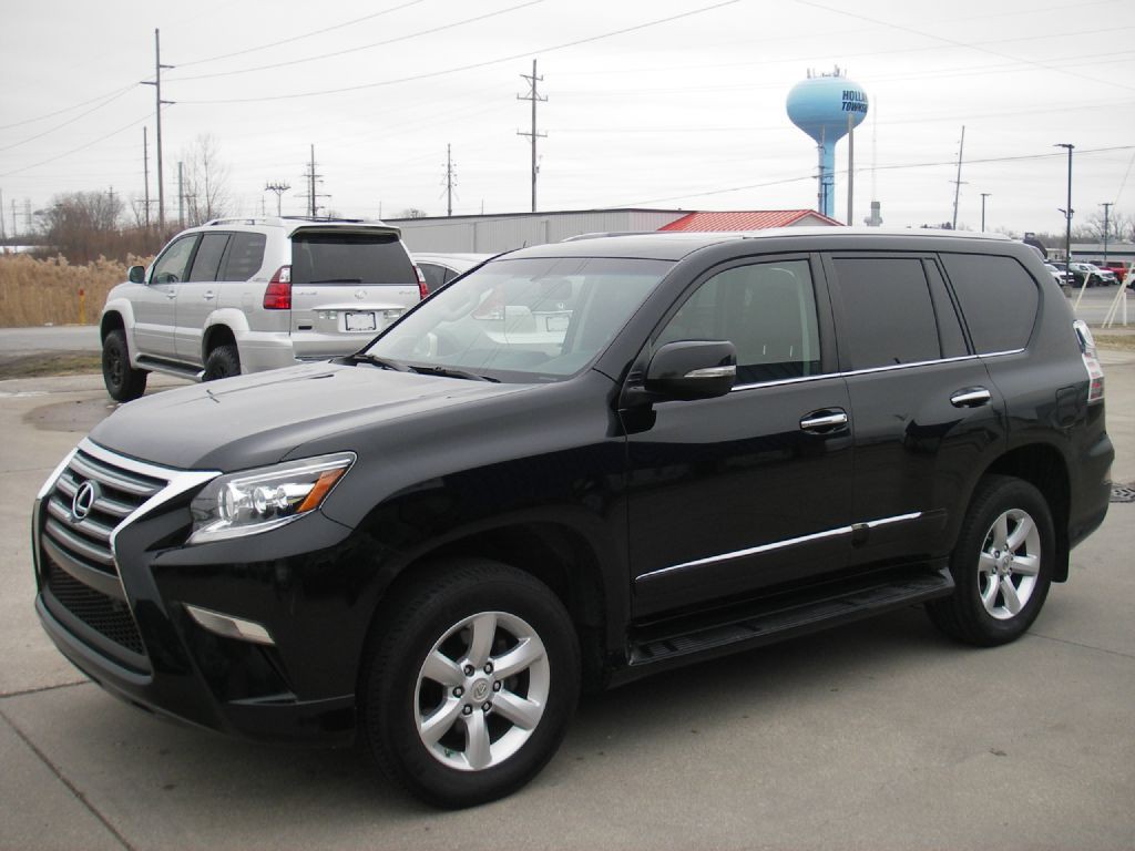 2016 Lexus GX Image 11