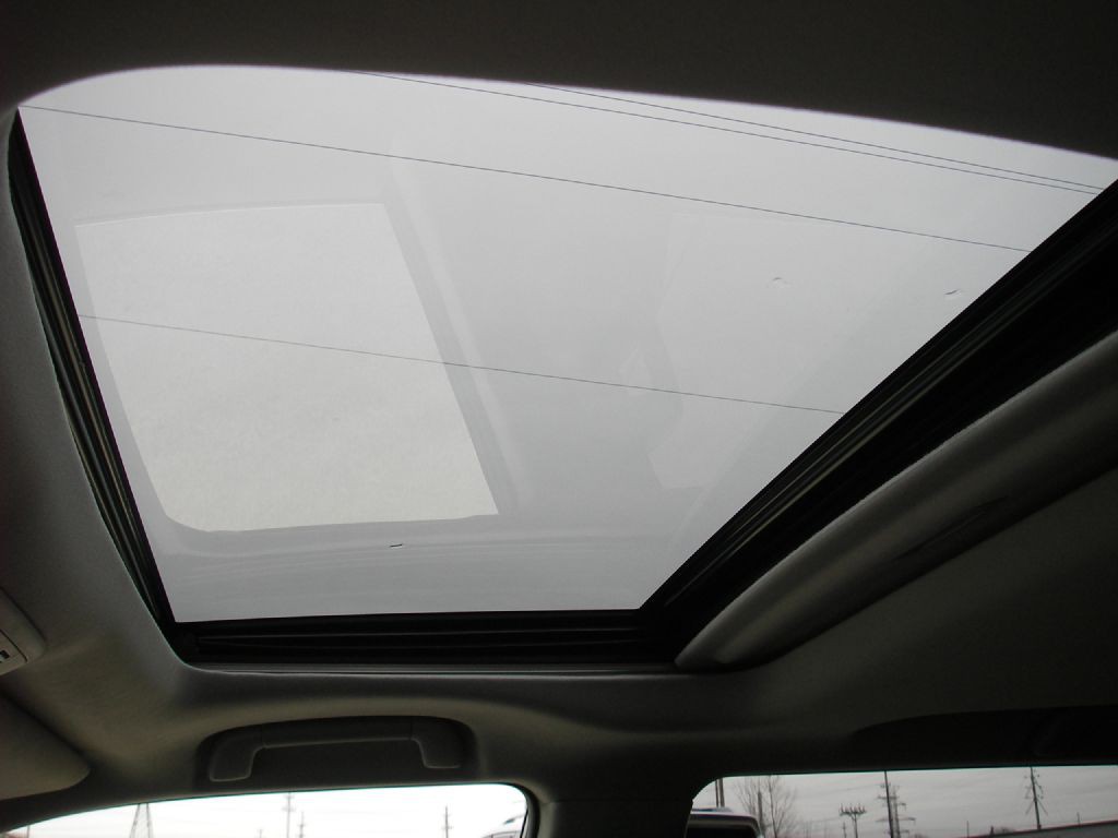 2016 Lexus GX Image 15