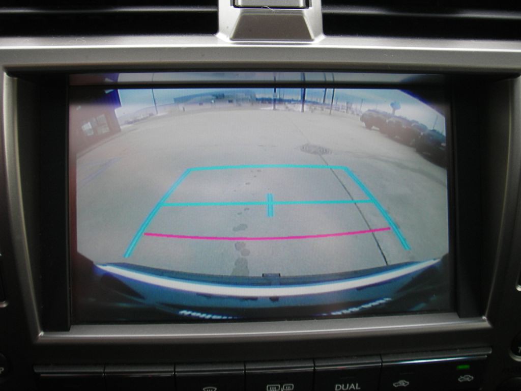 2016 Lexus GX Image 21