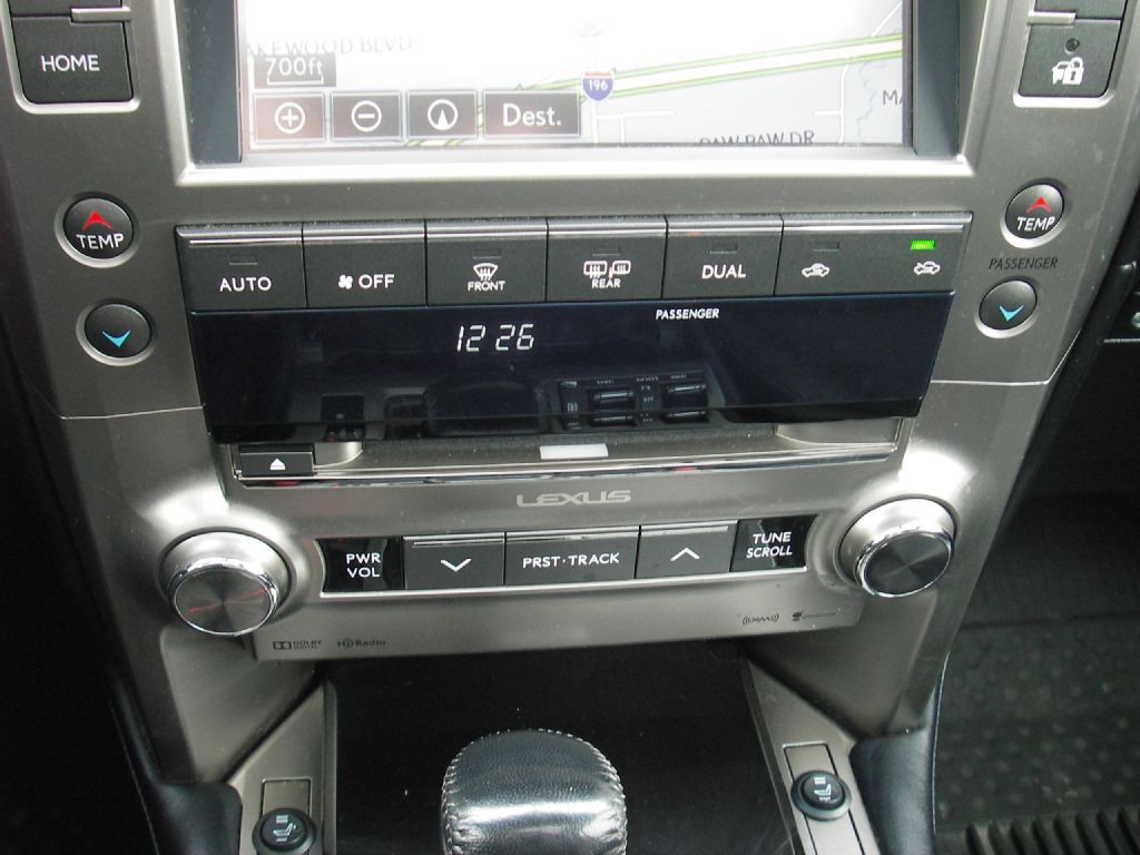 2016 Lexus GX Image 22