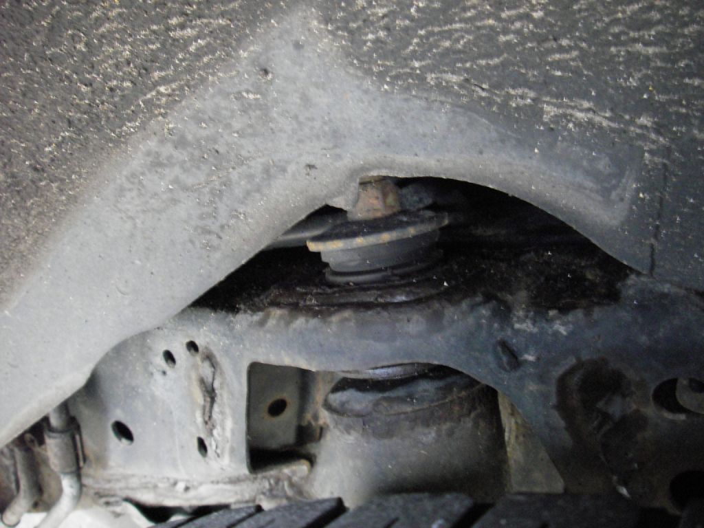 2016 Lexus GX Image 39