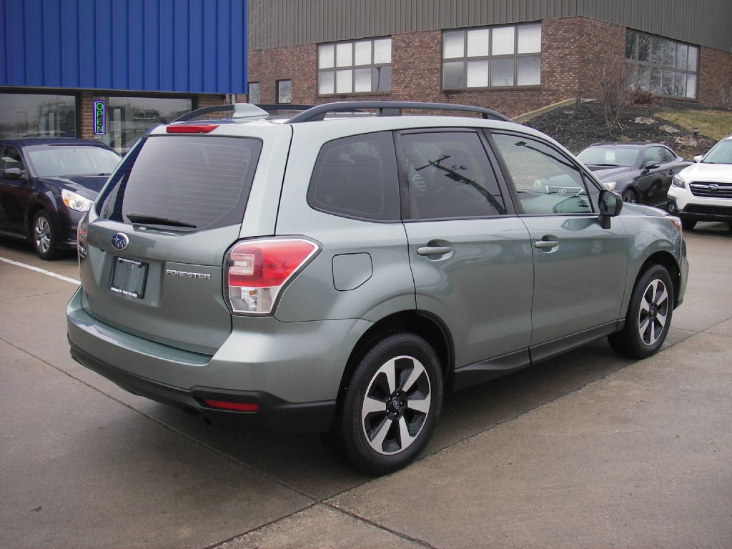 2018 Subaru Forester Image 5