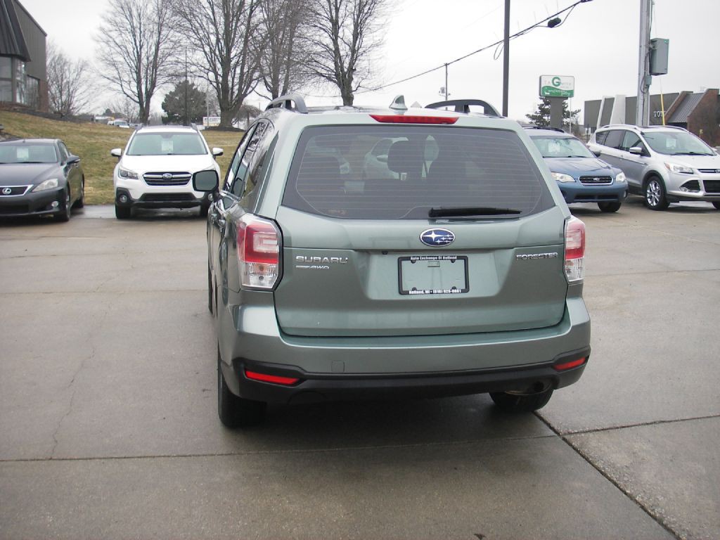2018 Subaru Forester Image 8