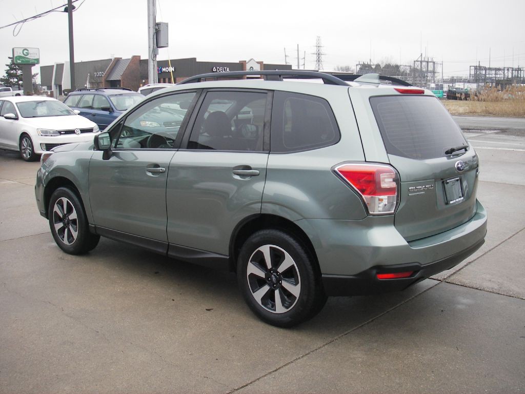 2018 Subaru Forester Image 9