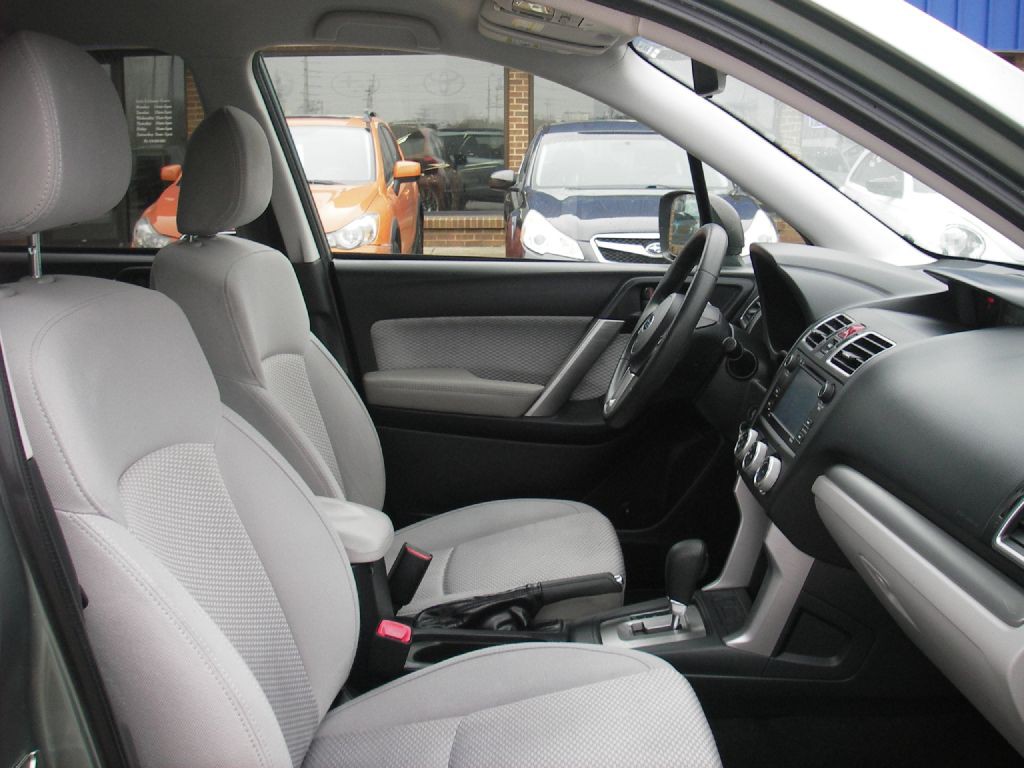 2018 Subaru Forester Image 30