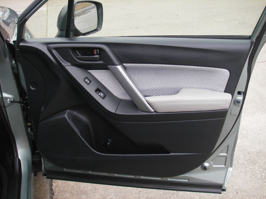 2018 Subaru Forester Image 32